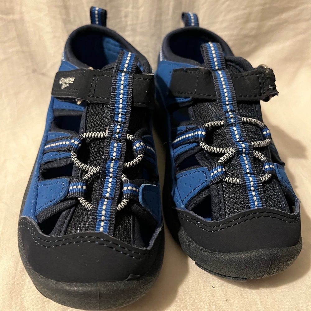 Blue and Black OshKosh sneaker sandal size 8